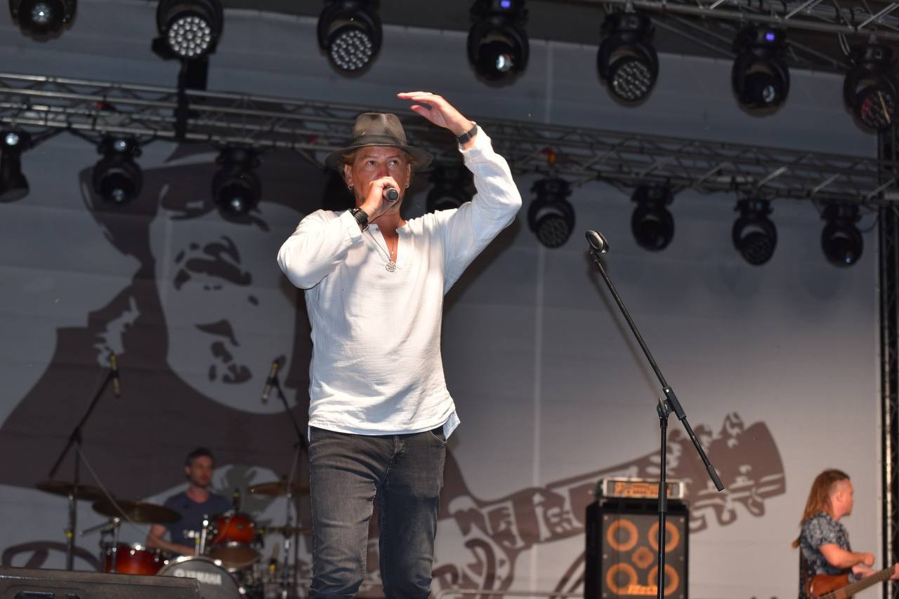FOTO // A doua ediție a Festivalului Chitarelor, în memoria lui Iurie Sadovnic, are loc în raionul Orhei, cu susținerea lui Ilan Șor