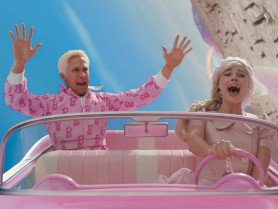 Ce este "gâtul de lebădă" şi de ce poate fi periculos? Noul trend creat de filmul Barbie