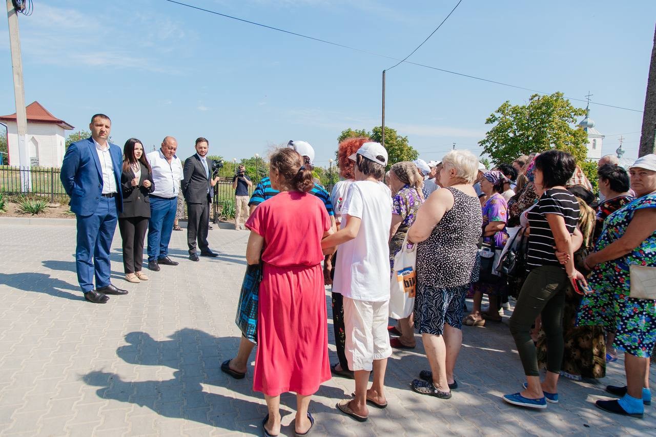 Echipa lui Șor și a noului bașcan din Găgăuzia continuă să construiască drumuri în satele din autonomie
