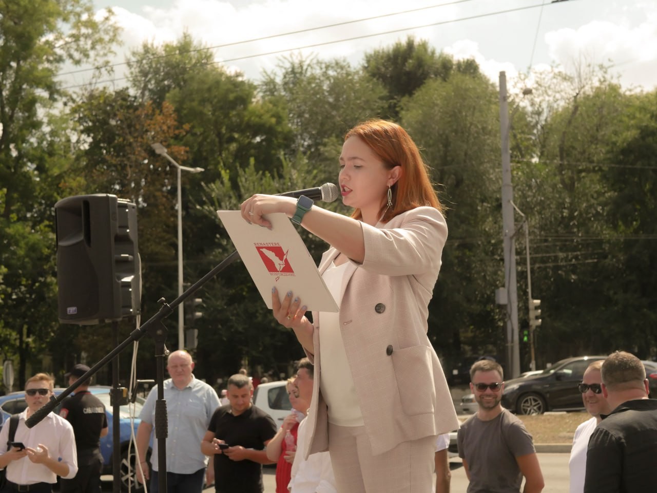 Marș organizat la Chișinău de către membrii și simpatizanții Partidului ”Renaștere”. Ce au sărbătorit