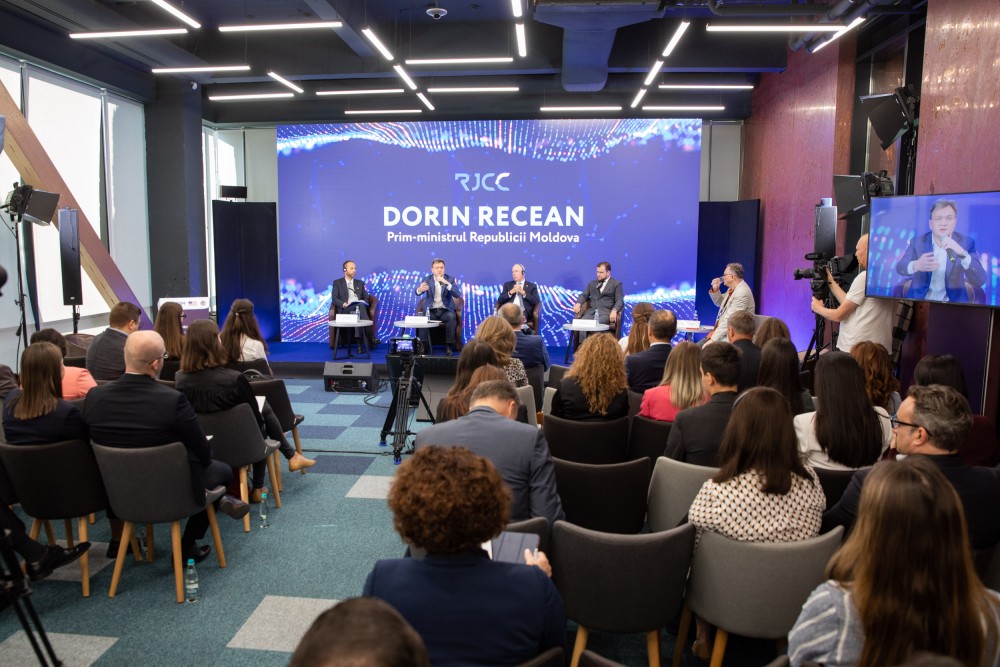 Prim-ministrul Dorin Recean: „Guvernarea oferă toate instrumentele necesare pentru ca oamenii onești și integri să facă un pas înainte și să asigure autocurățarea justiției”