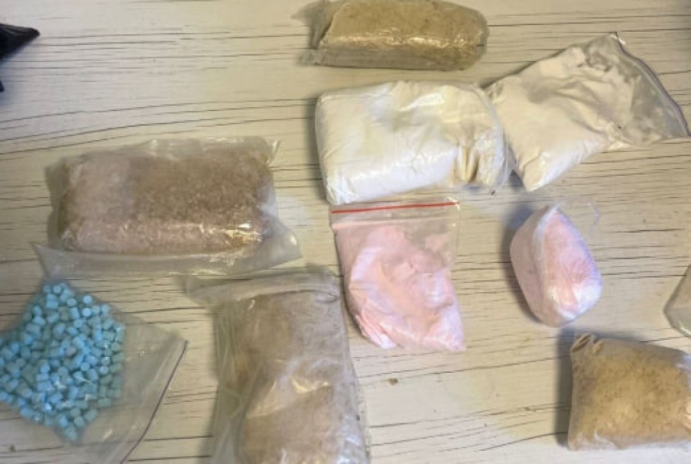 Droguri în valoare de 2,5 milioane de lei, ridicate de ofițerii de investigație
