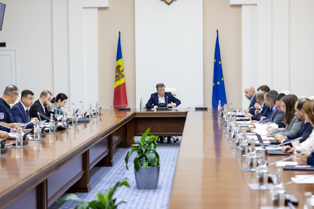 Membrii CSE au alocat mijloace financiare pentru înlăturarea consecințelor calamităților naturale din localitățile din Moldova