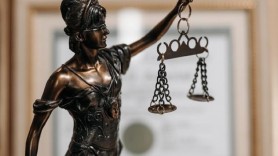 FLASH // Harunjen, condamnat la 8 ani de închisoare pentru delapidarea averii străine