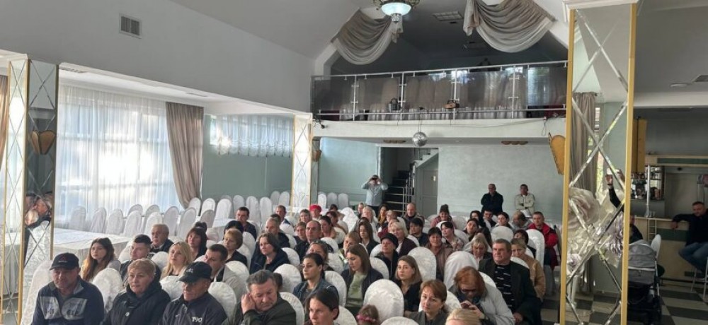 Partidul „Renaștere” se pregătește de viitoarele alegeri. Organizează o serie de întâlniri cu activiștii din toate raioanele țării