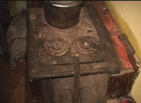 Bălți // O femeie și o copilă de doi ani au ajuns la spital după ce s-au intoxicat cu monoxid de carbon emanat de la soba din locuință