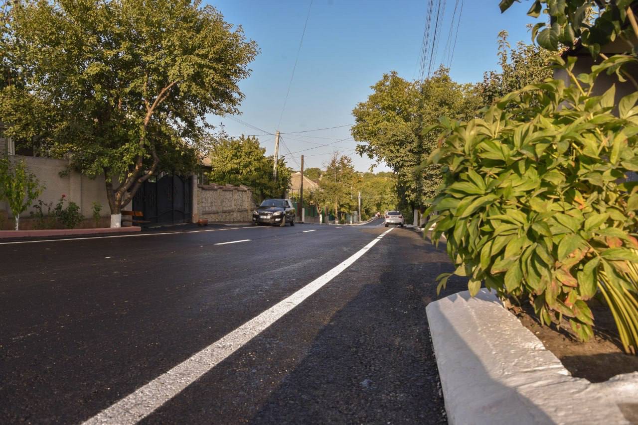 FOTO // Alt tronson de drum, reabilitat la Orhei: “Porțiunea reabilitată de pe strada Iași – o adevărată minune!”