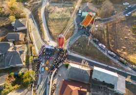 FOTO // Amplu proiect de modernizare totală a drumurilor, în satul Bulăiești, raionul Orhei. 90% din drumurile din sat, reparate de echipa lui Șor