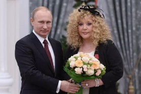 Biserica Ortodoxă Rusă vrea ca artista Alla Pugaciova, care s-a întors în ţară, să-şi ceară scuze pentru că a criticat războiul din Ucraina