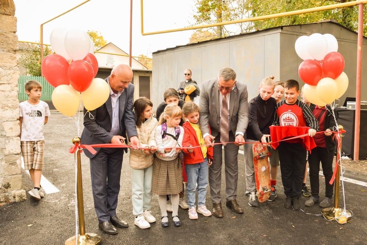 FOTO // Operațiunea „Curtea” în Orhei, se încheie: A fost modernizată încă o curte pe strada Vasile Lupu