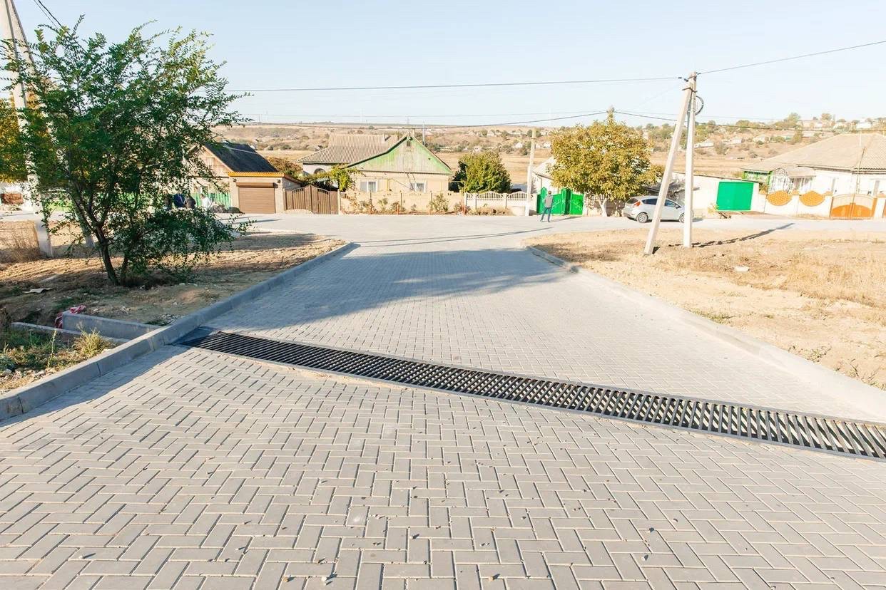 FOTO // Cuvintele nu diferă de fapte. Echipa bașcanului Evgenia Guțul a modernizat strada Timiryazev din Bugeac