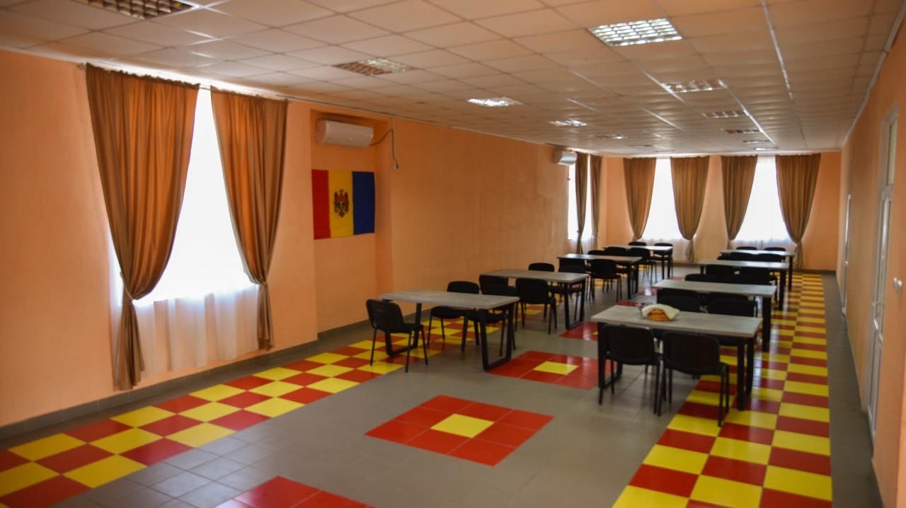FOTO // Bucurie mare în satul Pohorniceni, raionul Orhei. Casa de Cultură a fost complet renovată de echipa lui Șor