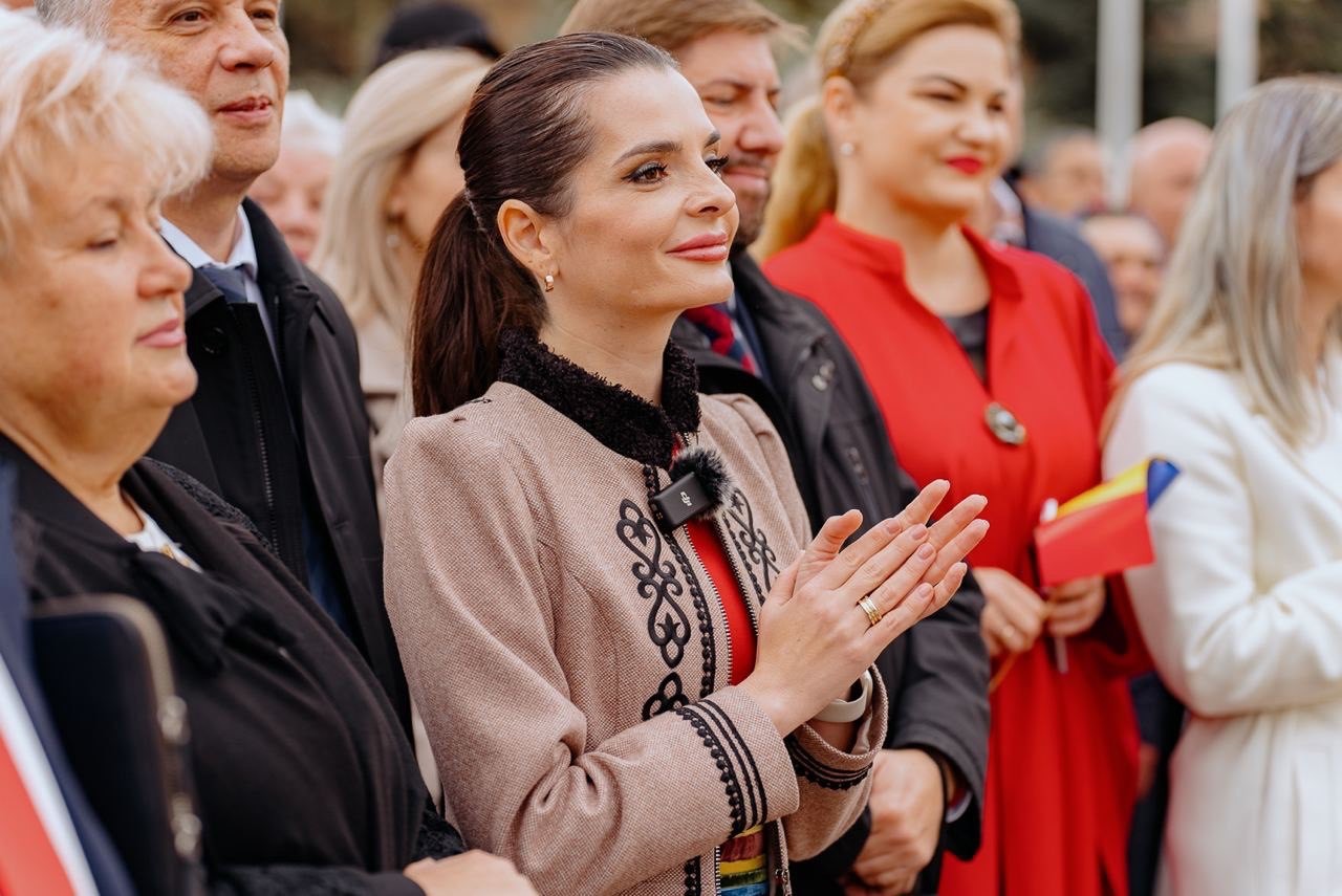FOTO // Sărbătoare cu fast la Orhei: „Aproximativ 20 de mii de oameni au sărbătorit Hramul localității dar și victoria obținută la alegerile locale”