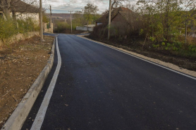 FOTO// Proiect major de infrastructură, realizat la Biești. Primarul comunei, Grigorii Sfecla: “Drumul era catastrofal”