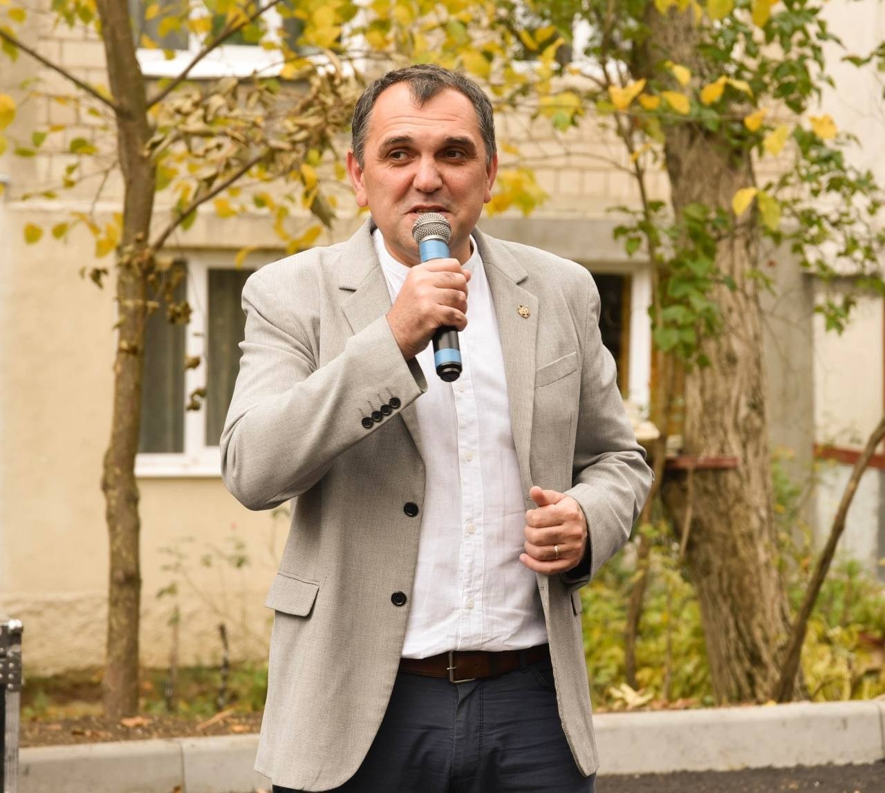 O nouă curte din Orhei, reparată capital. Șor: „Nu mă opresc până nu fac tot ce am promis”