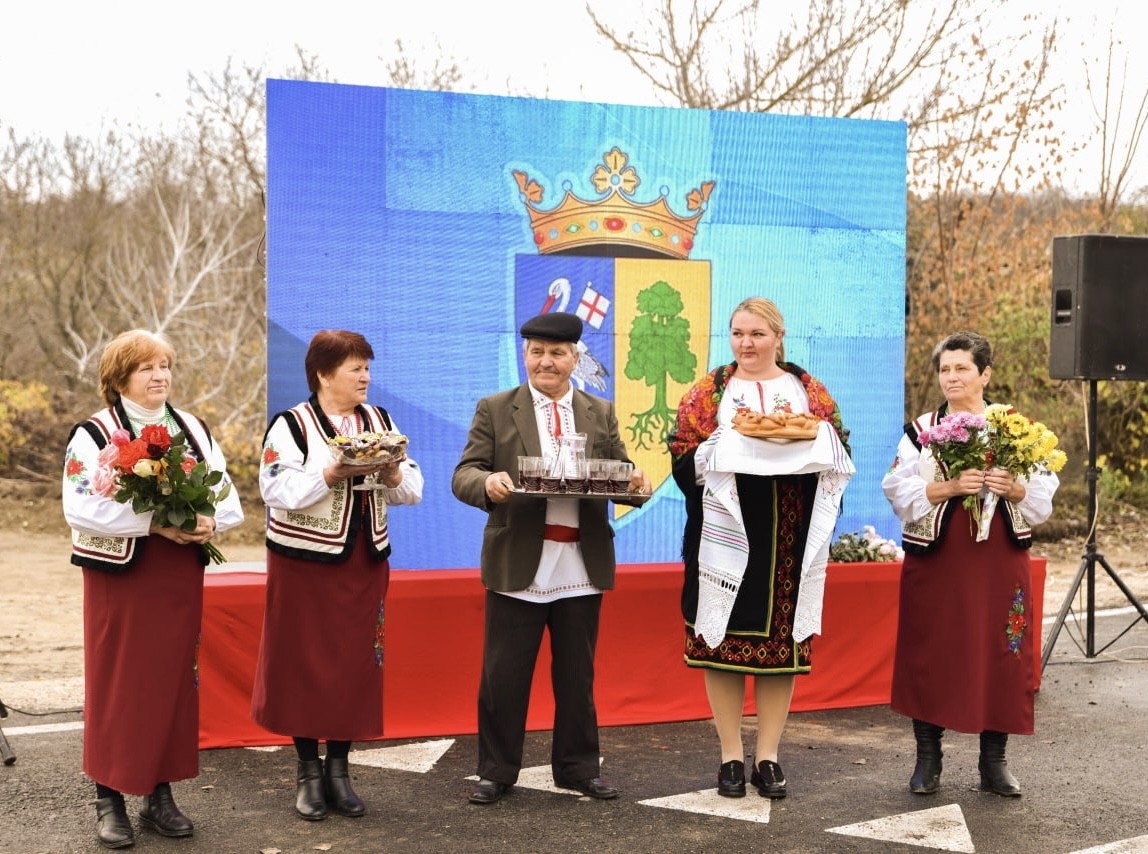 Vești bune pentru satele Bulăiești, Mîrzaci și Mîrzești, din Orhei. 29 km de drum, reparat capital de oamenii lui Șor