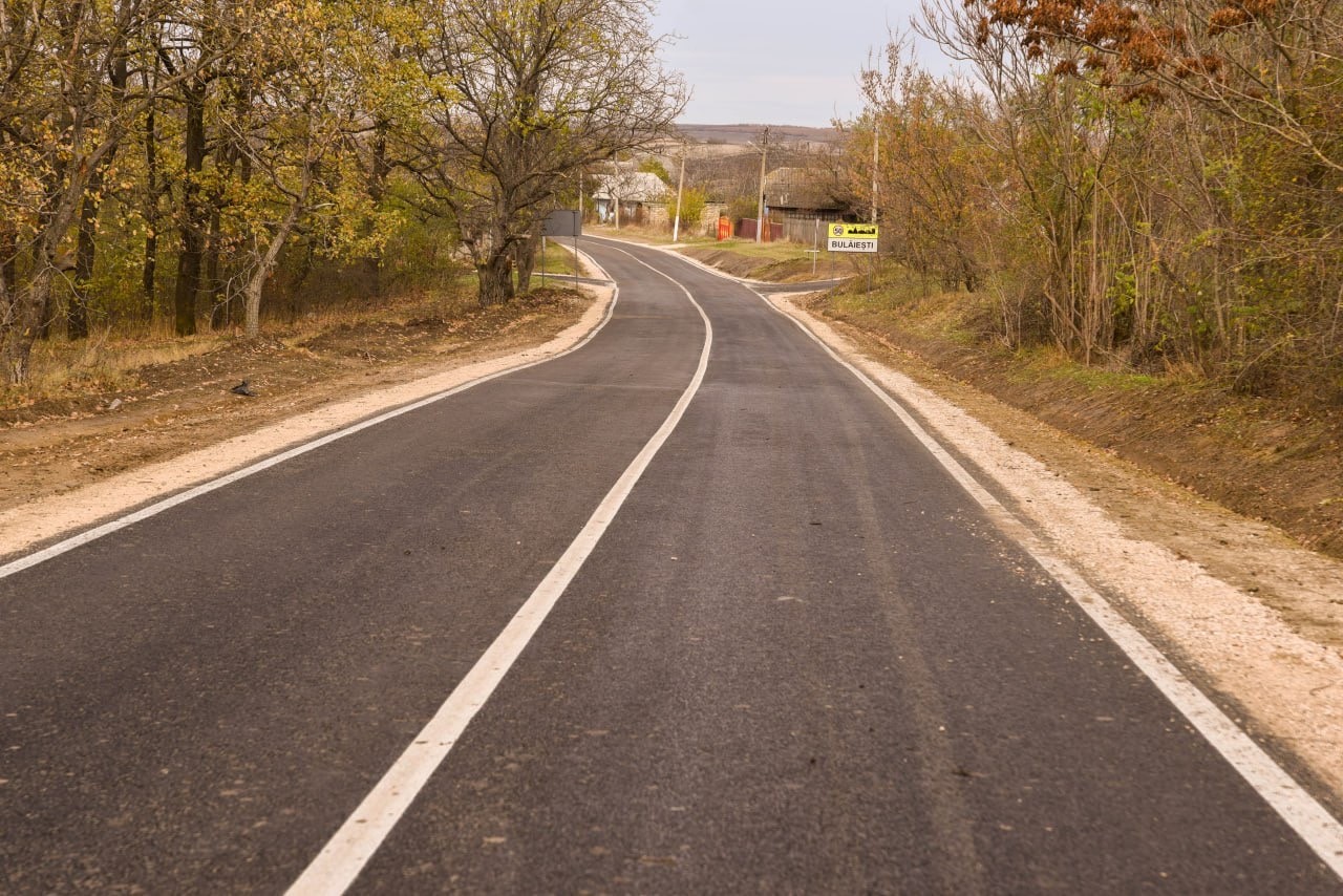 Vești bune pentru satele Bulăiești, Mîrzaci și Mîrzești, din Orhei. 29 km de drum, reparat capital de oamenii lui Șor