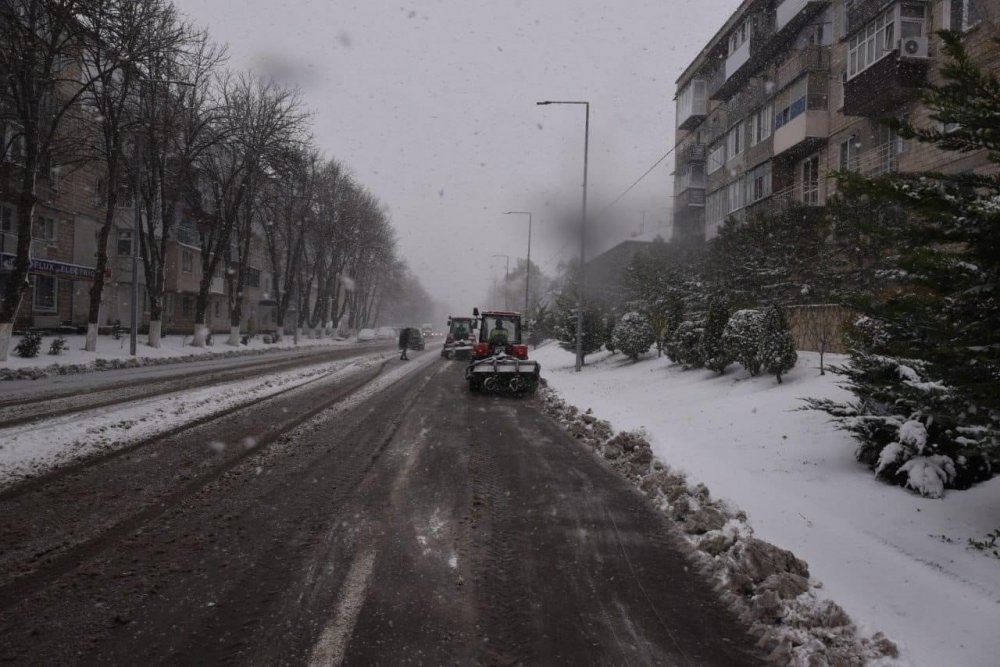 FOTO // În timp ce jumătate de țară este paralizată, la Orhei se circulă în regim normal. Autoritățile acționează la capacitate maximă