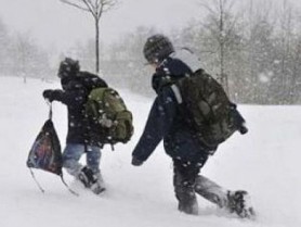 Zi de „vacanță” pentru 150 mii de elevi din Moldova: Din cauza zăpezii, 361 de instituții nu au activat azi