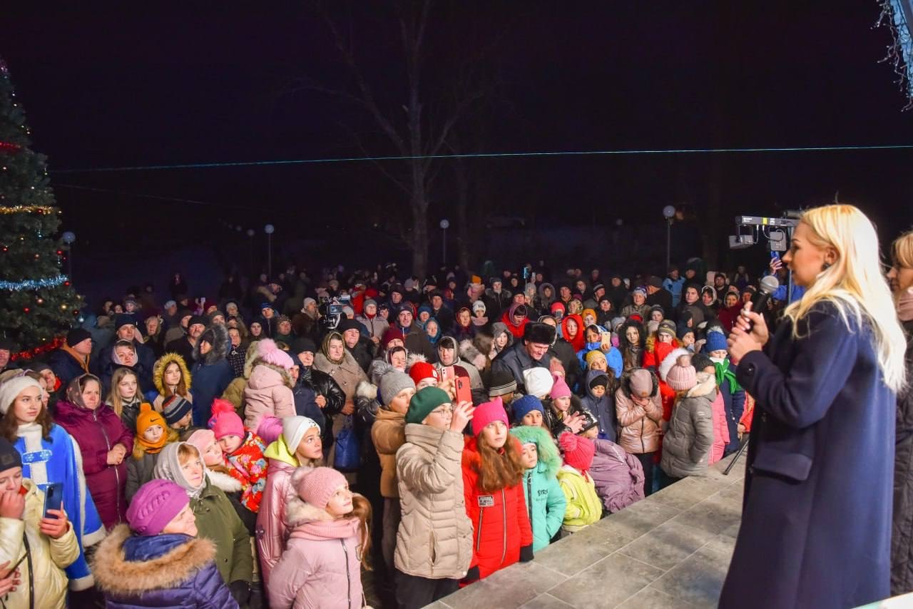 Atmosferă de sărbătoare la Răspopeni. Deși exclus ilegal din cursă, Nicolae Gonța, și-a onorat promisiunile electorale față de săteni
