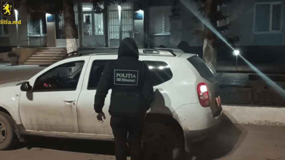 Pensionar, găsit la Hâncești fără de suflare în propria casă. Poliția a reținut un suspect