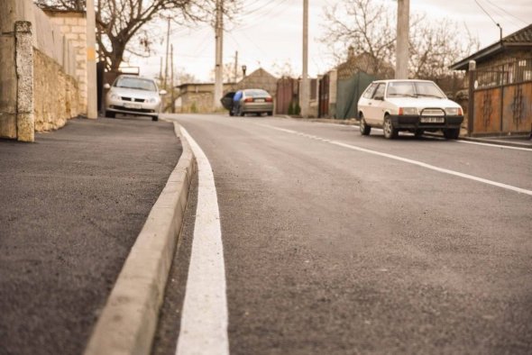 FOTO // Infrastructura urbană din Orhei continuă să fie îmbunătățită. Strada Frunze a fost reparată capital