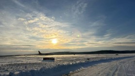 Aeroportul din Chișinău, inactiv din cauza zăpezii: Mai multe zboruri, amânate sau anulate