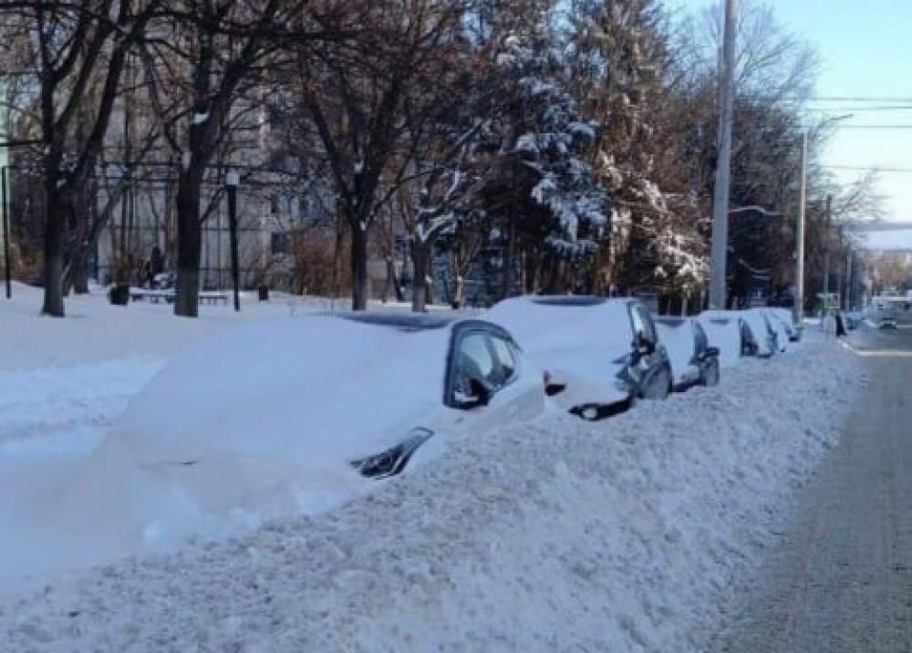 ULTIMA ORĂ // Vremea se răcește din nou, iar ninsorile revin
