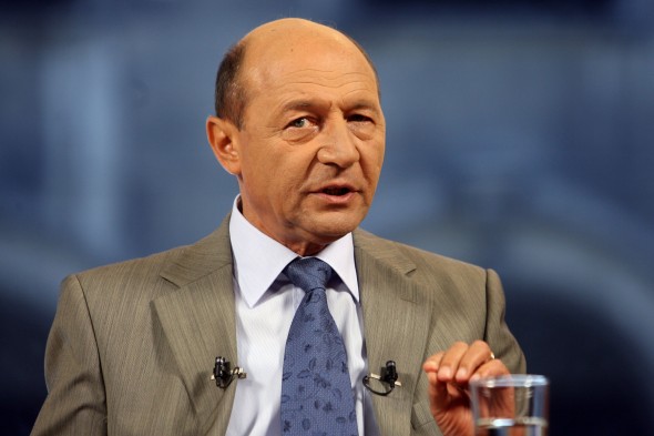 Traian Băsescu, internat în spital. Ce probleme ar avea fostul președinte