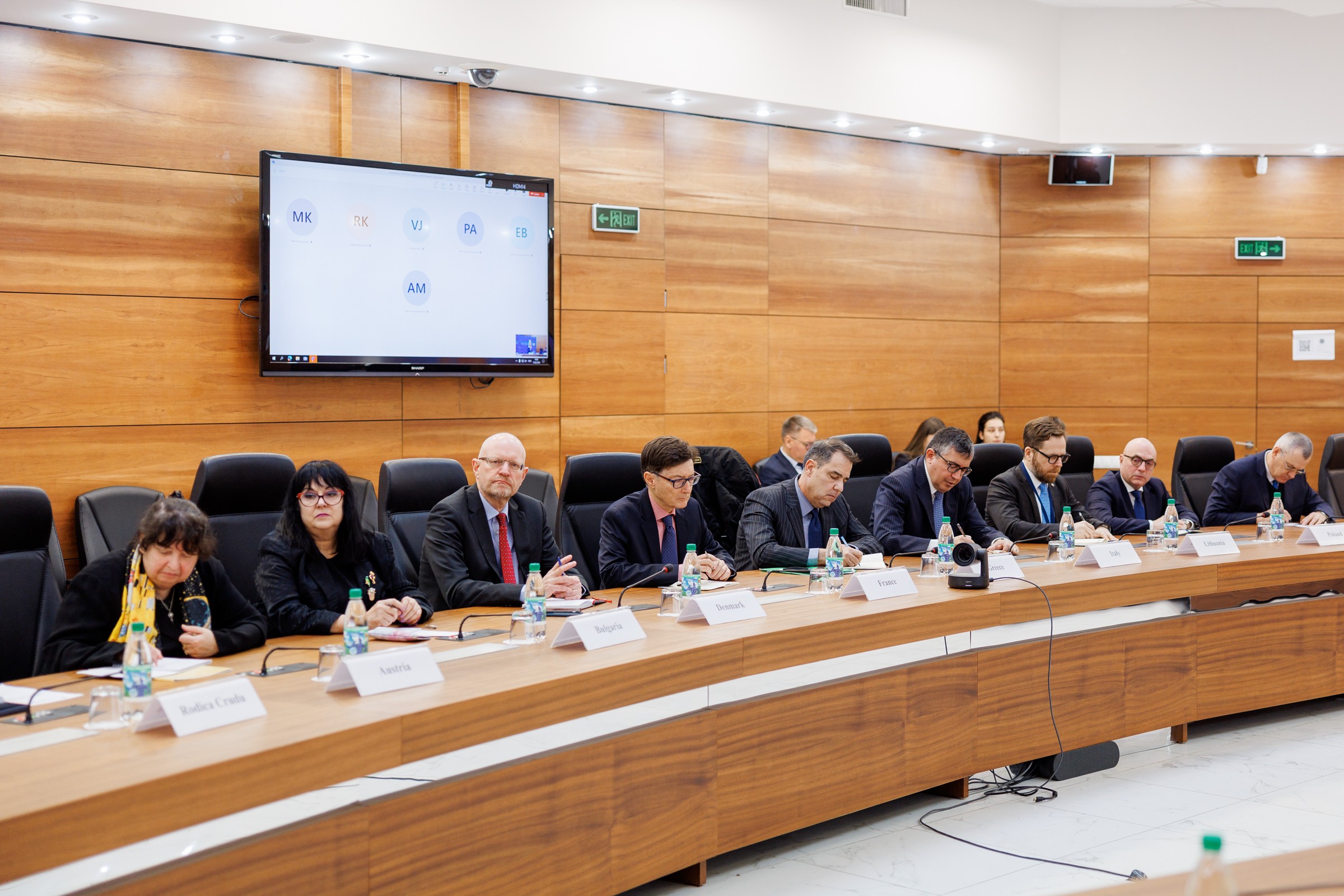 FOTO // Mihai Popșoi a avut o întrevedere cu ambasadorii din statele UE acreditați la Chișinău