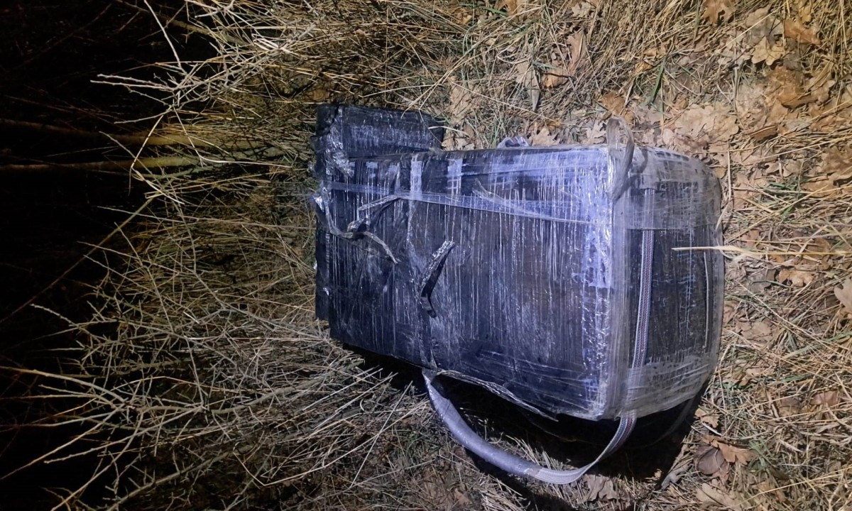 VIDEO // Țigări de contrabandă reținute cu focuri de armă în zona de frontieră moldo-română