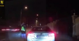 Un polițist a fost la un pas de a fi ucis