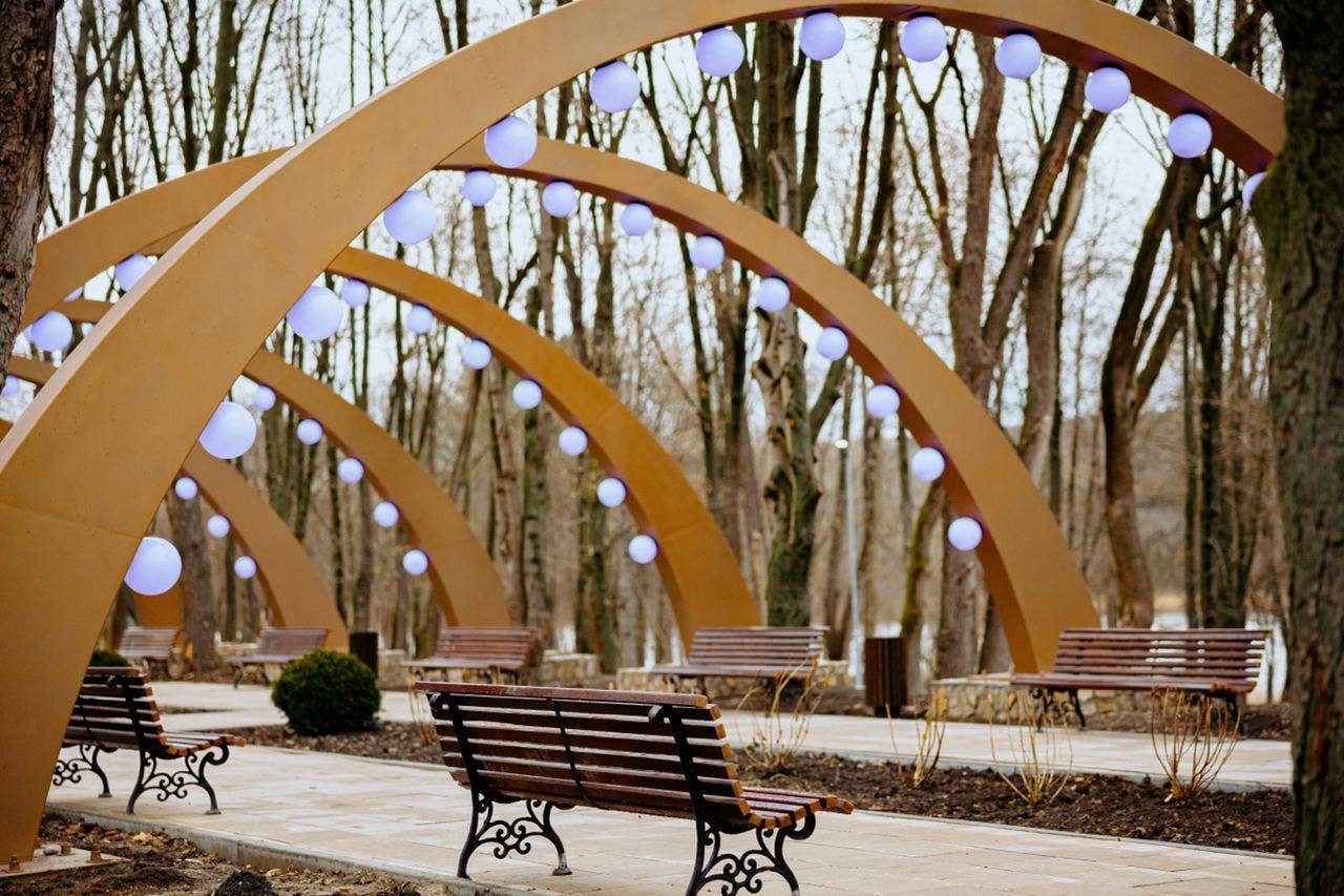 FOTO // Parcul din Orhei, inaugurat de Ziua Îndrăgostiților. Mii de oameni au participat la evenimentul organizat de Primăria Orhei și Fundația de Binefacere „Miron Șor”