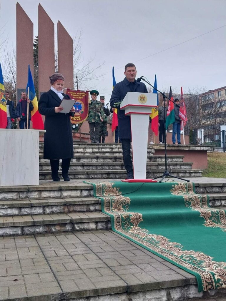 FOTO // Partidului Nostru din diferite raioane ale țării au adus un omagiu celor căzuți în Afganistan