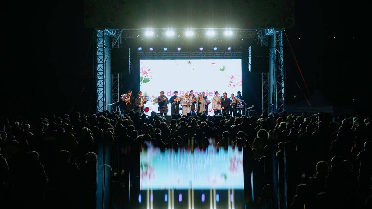 FOTO // Sărbătoare cu mare fast la Orhei. Cu ocazia zilei de 8 martie, echipa lui Ilan Șor a organizat un concert grandios