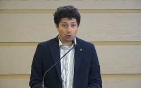 „Dezgolit frumos”! Deputatul Radu Marian recunoaște că amendamentul său a vizat licitația de la Aeroport, nu interzicerea privatizării acestui activ al statului