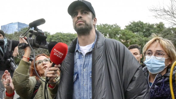 Gerard Pique este inculpat într-un dosar de corupţie. Motivul