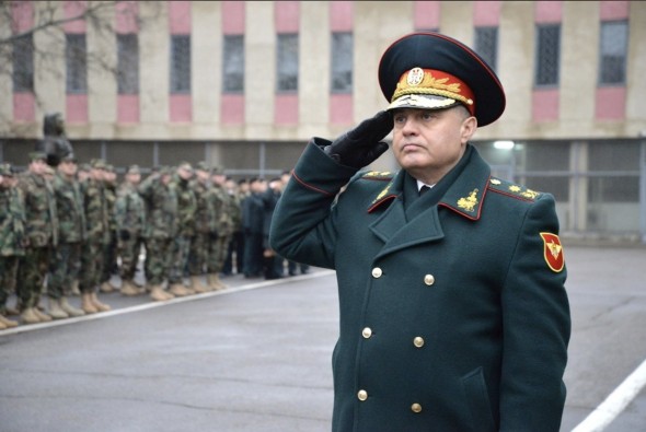 Fostul comandant al Armatei Naţionale ar fi trimis regulat informații secrete către GRU