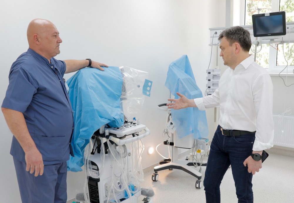 Dorin Recean, la Spitalul raional Edineț: „Dacă avem o societate sănătoasă, oferim servicii de calitate, oamenii se vor simți bine acasă”