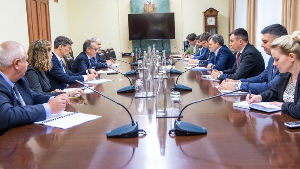 Premierul Recean la discuții cu BERD: Subiectele abordate