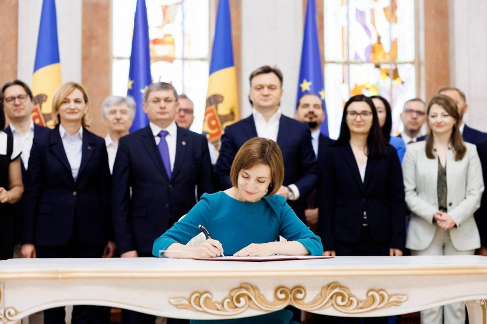 DOC // Maia Sandu a semnat Decretul prin care sunt inițiate negocierile de aderare la UE. Cine este negociatorul-șef