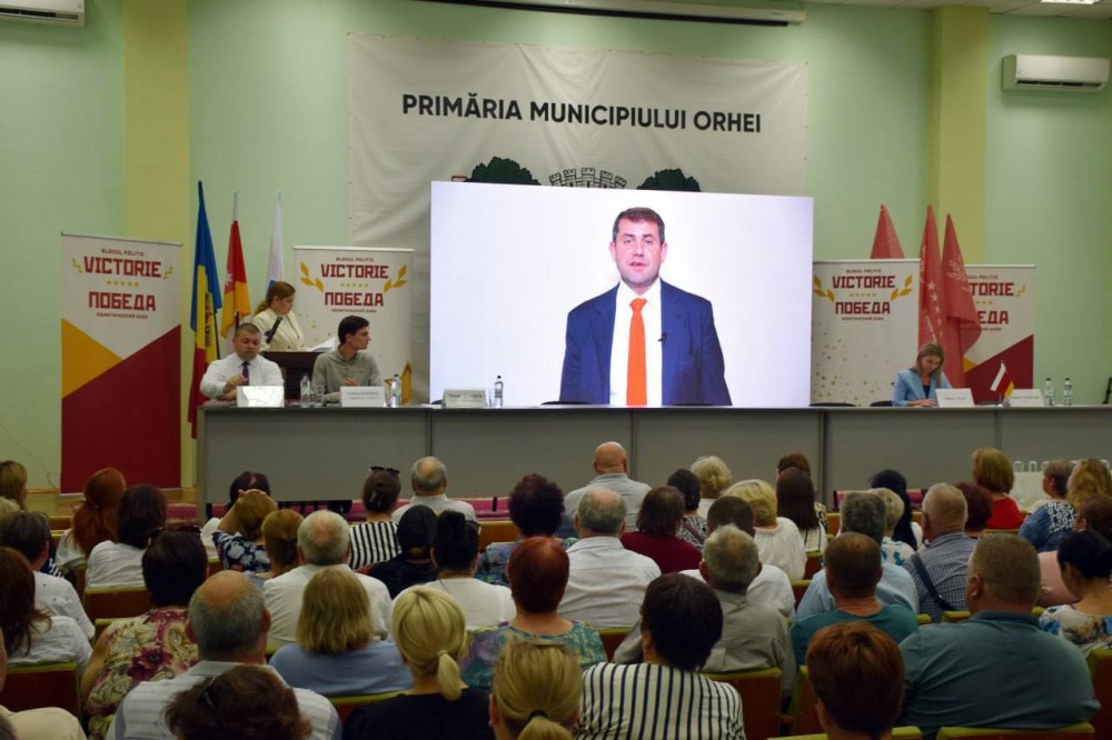 FOTO // Reîntoarcerea moldovenilor acasă, subiect discutat de Blocul “Victorie” cu membrii din țară