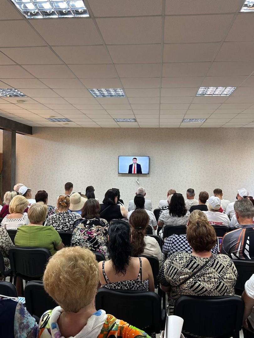 FOTO // Reîntoarcerea moldovenilor acasă, subiect discutat de Blocul “Victorie” cu membrii din țară