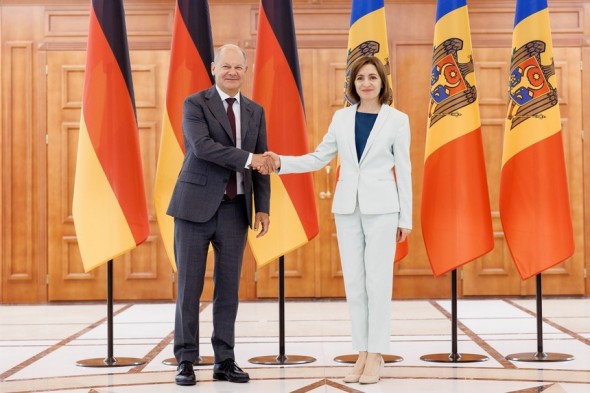 Cancelarul Germaniei, Olaf Scholz, promite sprijin la Chişinău: „Ştim că Rusia încearcă să destabilizeze ţara dumneavoastră“