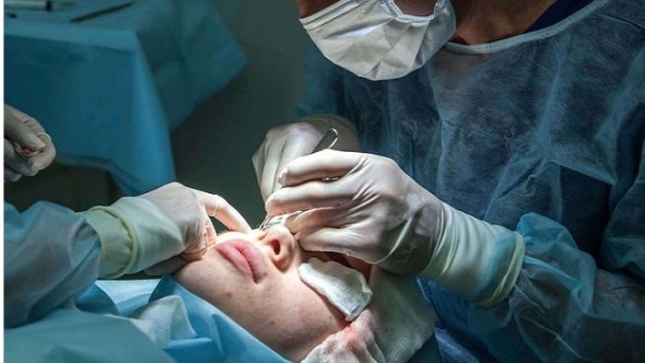 Operații chirurgicale efectuate ilegal la un spital din R. Moldova. Ce spune ministra de resort, Ala Nemerenco