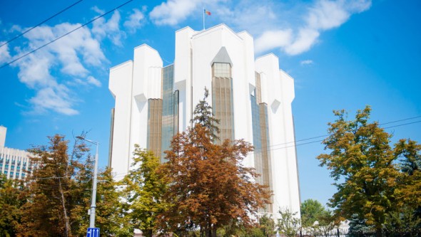 Fermierii la Președinție insistă să discute cu Maia Sandu. Șefa statului a refuzat ca discuția să fie publică