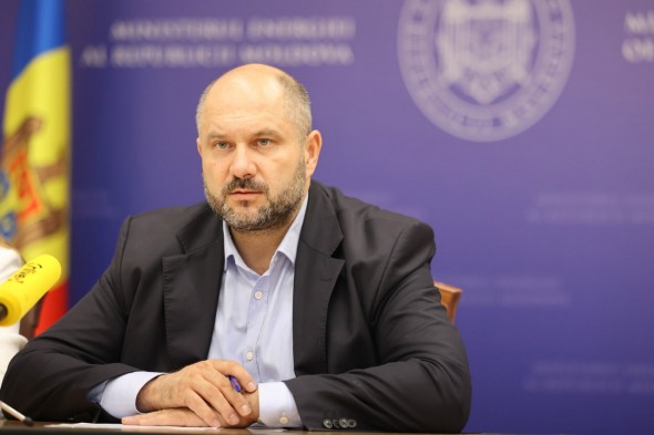 Își face partid sau aderă la unul existent? Victor Parlicov vorbește despre viitorul său politic