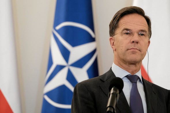Mark Rutte sfătuieşte membrii NATO să se pregătească de război