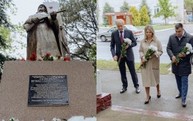 FOTO // La Orhei au fost inaugurate trei monumente restaurate în ajunul Zilei Victoriei