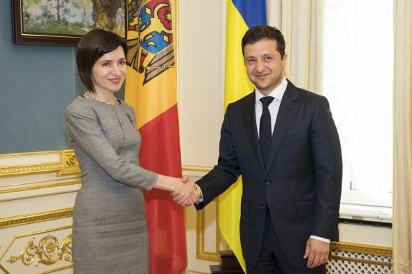 Maia Sandu și Volodimir Zelenski, discuție telefonică: Republica Moldova este ferm alături de Ucraina